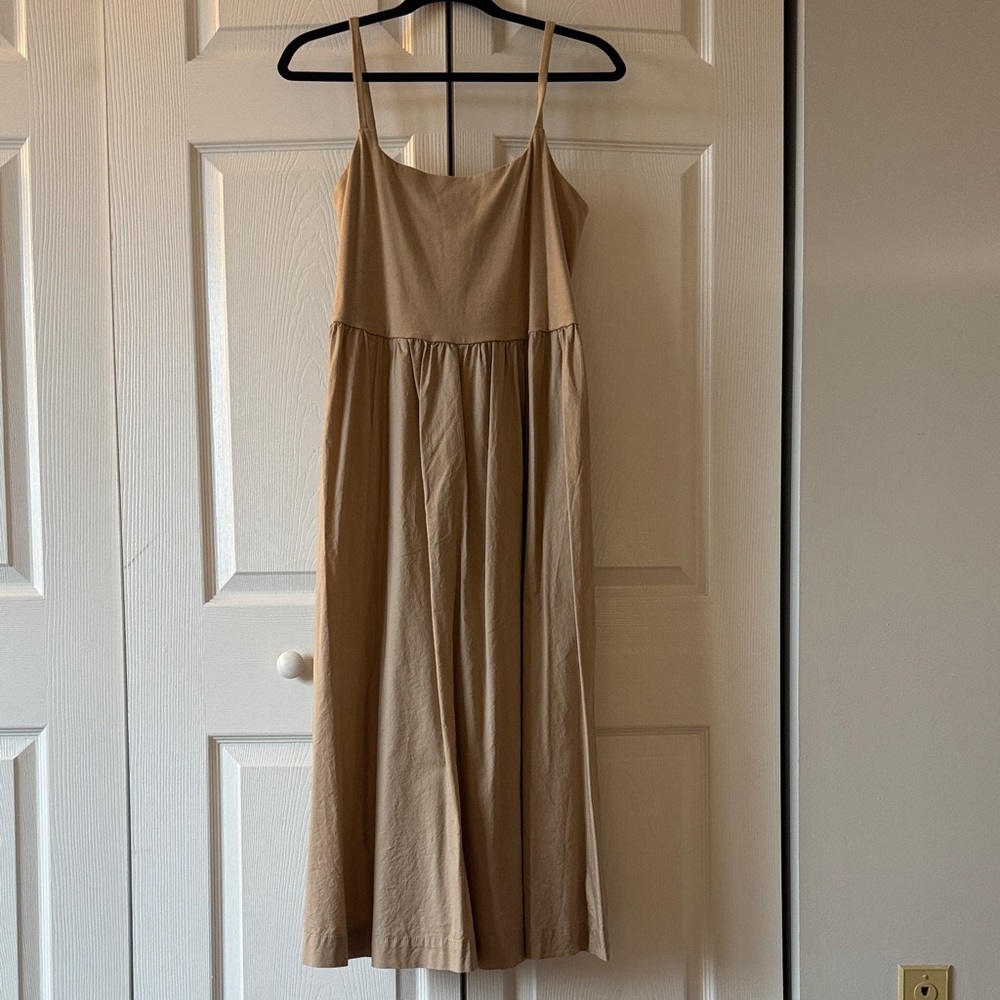 Midi beige dress